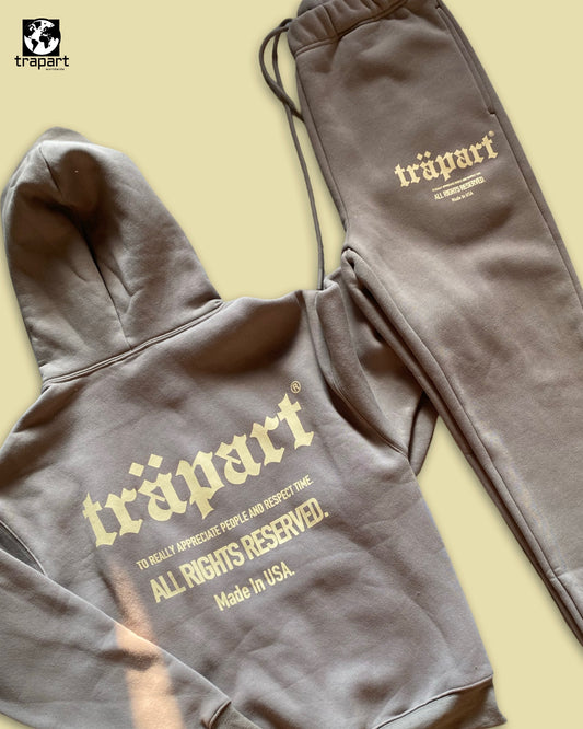 Trapart “All Rights Reserved” Sweat Suit (Brwn/Cream)